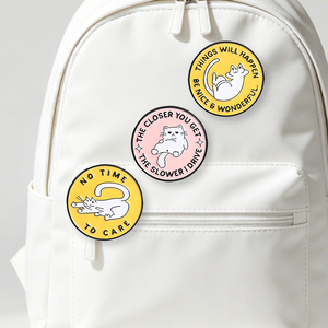 Pin de esmalte de gato con la frase 'No Time To Care', broche maravilloso y divertido con citas de gatos, insignia para chaqueta y camisa, regalo de joyería - Product Image 1