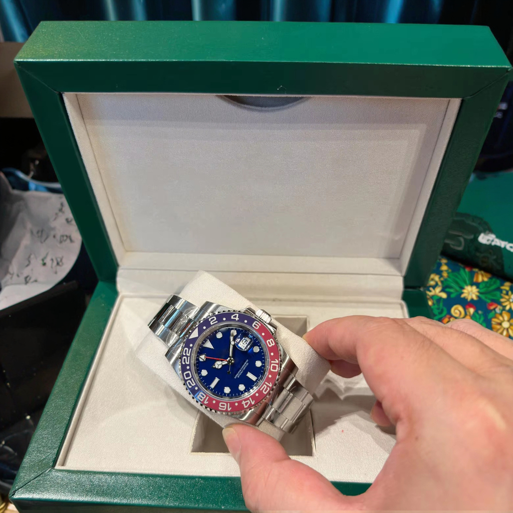 Luxury Rolex Cases Elegant Storage for Your Timepieces