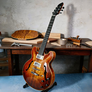 Guitare électrique Yunzhi Luthier artisanale 335 Hollow Body Archtop, table en épicéa massif, dos en érable, touche en ébène, finition brillante, personnalisée - Product Image 1