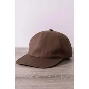 Gorra con Visera de Algodón Marrón para las Cuatro Estaciones - Product Image 1