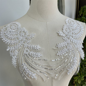 1 paio di toppe di fiori di paillettes ricamate bianche nere con motivo Applique <span class=keywords><strong>in</strong></span> <span class=keywords><strong>pizzo</strong></span> abito da sposa abito da sposa - Product Image 3