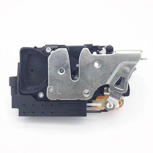 H4610150023A0 Foton Auman GTL <span class=keywords><strong>2535</strong></span>ตัวล็อคประตูด้านซ้าย - Product Image 1