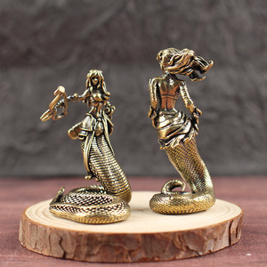 Figura de Medusa de Latón, Bañada en Oro, Serpiente 3D, Adorno de Escritorio para Decoración del Hogar - Product Image 1