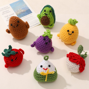 Porte-clés en coton peigné fait main au crochet Luckykoo, série fruits et légumes, accessoire de jouet - Product Image 5