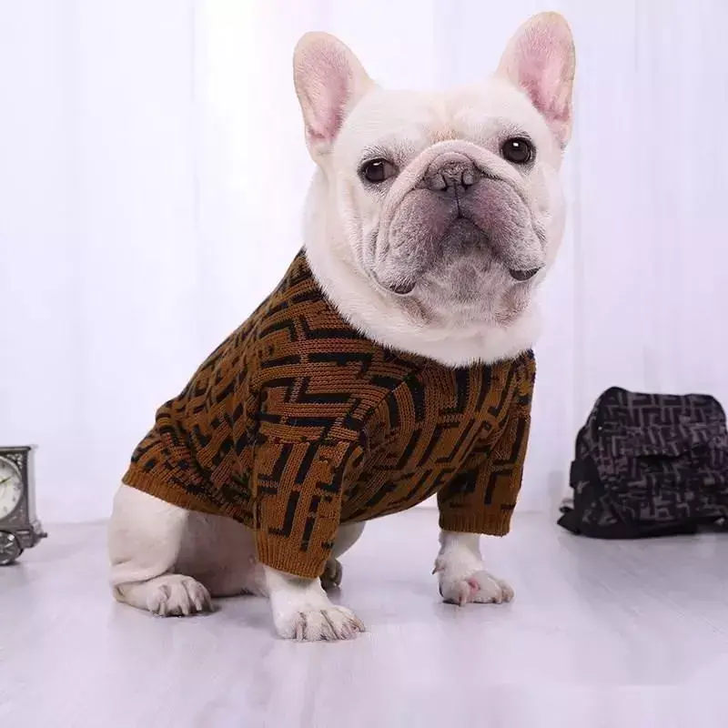 Vêtements pour chiens taureau français à bas prix pull d'hiver de luxe pour animaux de compagnie vêtements pour chiens à la mode