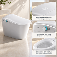 WC intelligent blanc avec siège chauffant, capteur de pied, chasse d'eau intégrée, protection en mousse, veilleuse et chasse d'eau à jet de siphon