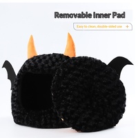Lit pour animaux de compagnie en forme de cornes de diable, rond, en peluche, apaisant, forme 3D stéréo, doux, chaud, pour un sommeil profond, coussin de sommeil pour animaux de compagnie sur le thème d'Halloween
