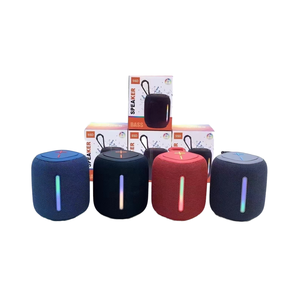 Haut-parleur sans fil portable OEM ODM avec logo personnalisé, lumière LED, mini design en tissu, compatible ordinateur, pour une mobilité aisée - Product Image 6