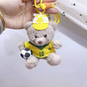 Porte-clés en peluche ours en uniforme de football de haute qualité avec ballon et drapeau national, pendentif ours pour les fans de sport - Product Image 5