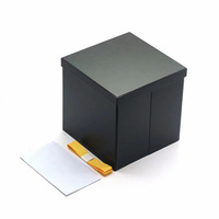 Boîte cadeau pliante carrée haut de gamme en carton, avec couvercle rabattable et fond de rangement, gaufrage noir et vert, couleur unie
