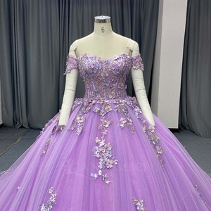 Lsany272 Precioso Vestido de Quinceañera Lavanda con Falda de Gala, Apliques Florales de Encaje con Cuentas, Cola Capilla, Escote Corazón, Maternidad 100% - Product Image 3