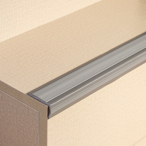 <span class=keywords><strong>Bande</strong></span> <span class=keywords><strong>antidérapante</strong></span> autocollante pour <span class=keywords><strong>escalier</strong></span>, protection de bord en caoutchouc résistant à l'usure, installation facile - Product Image 2