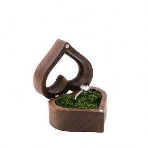 Boîte à bijoux personnalisée en bois vintage, noyer noir, forme de cœur, boîte cadeau pour demande en mariage, fiançailles, cérémonie de mariage - Product Image 6