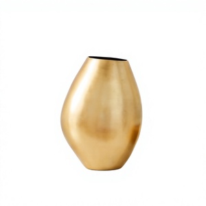 Vase décoratif moderne en métal doré texturé, style galet, pour bibliothèque, bureau, décoration de table, vente en gros - Product Image 1