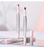 Crayon à lèvres double tête 2-en-1 O'CHEAL en gros – Rouge à lèvres mat et contour des lèvres soyeux non desséchant, rétractable et twistable