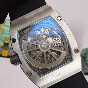 Montre mécanique pour homme de style racing, série 67-01, boîtier de luxe en forme de barillet, cadran à chiffres numériques grands et creux, automatique, étanche - Product Image 6