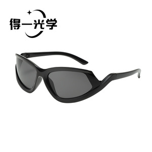UV400 - Product Image 2