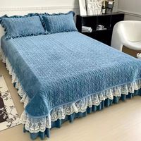 Jupe de lit épaisse et chaude en velours laiteux, ensemble 3 pièces, garniture en dentelle de luxe, kit de literie doux, confortable et moelleux pour chambre à coucher hivernale