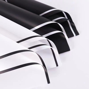 Papier d'emballage pour fleurs en plastique imperméable 58 cm * 58 cm, <span class=keywords><strong>bord</strong></span> doré, blanc et noir - Product Image 2
