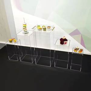 AURORA - Soporte de Exhibición Acrílico Transparente Personalizable, Pedestal Cuadrado, Plataforma Cúbica para Fácil Instalación, Ideal para Postres - Product Image 2