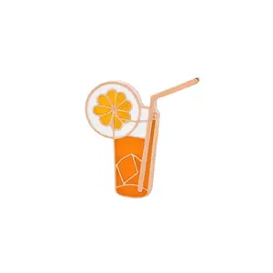 卸売カスタムかわいいエナメルラペルピン漫画動物植物オレンジジュースブローチノベルティピンバッジギフト