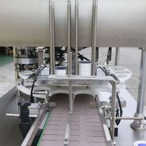 Machine <span class=keywords><strong>de</strong></span> scellage automatique pour boîtes <span class=keywords><strong>de</strong></span> <span class=keywords><strong>conserve</strong></span>, tête <span class=keywords><strong>de</strong></span> machine <span class=keywords><strong>de</strong></span> scellage pour boîtes en papier, en <span class=keywords><strong>plastique</strong></span> et en étain, machine <span class=keywords><strong>de</strong></span> mise en <span class=keywords><strong>conserve</strong></span> à rouleaux, pièces détachées avec distributeur <span class=keywords><strong>de</strong></span> couvercles - Product Image 3