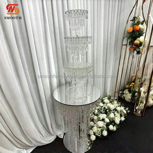 Mesa de Pastel para Bodas LEDA, Decoración con Borlas de Cristal, Base Transparente para Exhibición de Pasteles, Mesa Redonda con Pedestal - Product Image 4