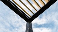 Pergola en aluminium à lames orientables pour l'extérieur de la maison, énergie solaire, stockage d'énergie, éco-pavillon, fabrication chinoise