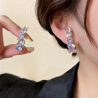 Anting Hoop Berlapis Emas Fashion Grosir Kustom Minimalis Anti Luntur dengan Zirkonia Kubik 3A untuk Wanita Pesta.