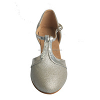 Vente chaude chaussures de danse OEM argent paillettes bout fermé dames chaussures de danse latine talon épais 6.5CM