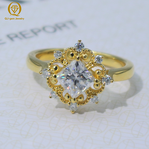 Bague en or de luxe de haute qualité avec diamant synthétique de couleur D, clarté VVS, certifiée IGI, or 18 carats, cadeau d'anniversaire pour femme - Product Image 1