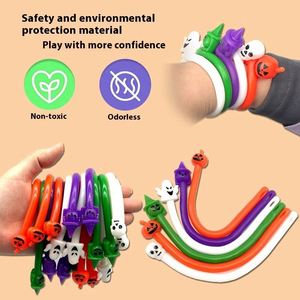 Novedad Popular de Halloween 2025: Pulsera de Descompresión con Diseño de Bruja, Calabaza y Murciélago, Juguetes de Cuerda para Apretar para Niños - Product Image 3