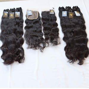 Vente en gros d'usine de cheveux de qualité supérieure, paquets de cheveux humains vierges avec fermeture en dentelle, vison brut, cuticule brésilienne alignée bouclée - Product Image 1