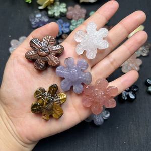 Bán quý đá hỗn hợp thủ công mỹ nghệ chữa bệnh đá quý tinh thể nhỏ tinh thể nhỏ bông tuyết chạm khắc - Product Image 2