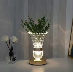 Lampe de table LED moderne en bois et cristal, blanc chaud, rechargeable, à commande tactile, intensité réglable, CRI 90 élevé, veilleuse pour chambre à coucher - Product Image 2
