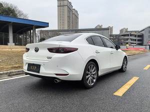 <span class=keywords><strong>Mazda</strong></span> <span class=keywords><strong>3</strong></span> Axela Sedán 2.0L Automático 100-150CV Usado <span class=keywords><strong>2021</strong></span>, Asientos Oscuros, Bajo Kilometraje, Emisión Euro VI, Listo para Envío, Volante a la Izquierda, R18 - Product Image 3