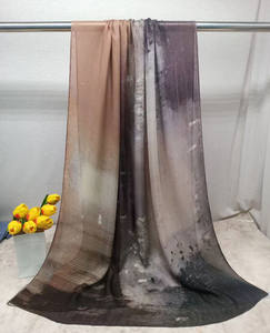 متوفر في المخزون أحدث حجاب مودال فاخر مطبوع منسوج من الخيزران، وشاح رأس طويل خفيف الوزن ناعم ومسامي للنساء المسلمات - Product Image 6