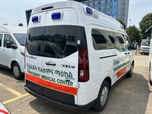 <span class=keywords><strong>Ambulancia</strong></span> <span class=keywords><strong>de</strong></span> Emergencia con Presión Negativa, Vehículo <span class=keywords><strong>de</strong></span> Transporte Médico Personalizado 4x2 LHD/RHD, Aprobado por la CE - Product Image 5