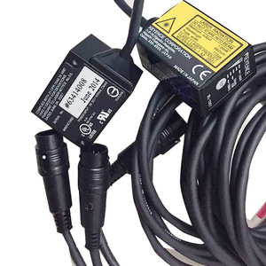 Lector de Códigos de Barras Digital Keyence BL-1301, Sensor Láser Negro, Escáner Industrial - Product Image 3