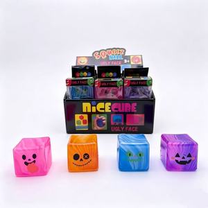 Nouvelle balle anti-stress carrée 5x5cm en forme de glaçon, jouet sensoriel apaisant pour enfants, en PU, pour Halloween, soulagement de l'anxiété et du stress - Product Image 3