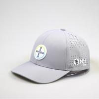 Casquette de baseball personnalisée à 5 panneaux, visière plate, en nylon, résistante à l'eau, perforée au laser, avec logo en caoutchouc, imperméable