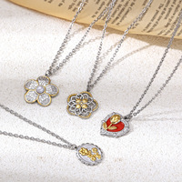Collier pendentif en forme de fleur en acier inoxydable plaqué or 18 carats, bijoux de chaîne de clavicule imperméable pour femmes, vente en gros