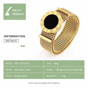 Anillo con números romanos de acero inoxidable, chapado en oro de 14K al vacío, banda de malla con inserto redondo negro y números romanos grabados. - Product Image 2