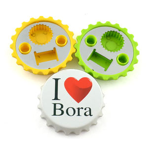 Mini porte-clés professionnel personnalisé en plastique rigide, porte-clés en forme de casque de chantier avec ouvre-bouteille, porte-clés en plastique de sécurité - Product Image 4