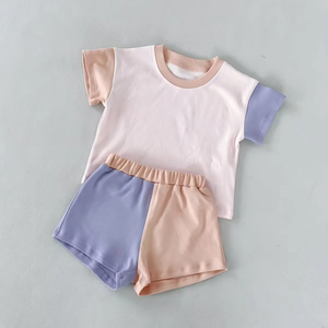 GSSO3504 Tenues d'été personnalisées pour petite fille, imprimé patchwork rose et violet, vêtements pour enfants en gros, ensemble de vêtements pour fille à manches courtes - Product Image 1