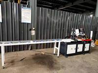 Machine de découpe d'aluminium entièrement automatique à faible bruit de haute qualité avec engrenage et moteur fabriquée en Chine pour la fabrication de portes fenêtres à bas prix