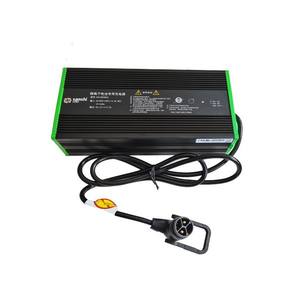 Chargeur de batterie pour chariot à palettes Doosan Lpm20n 100-240V 24W à brancher, usage industriel - Product Image 1