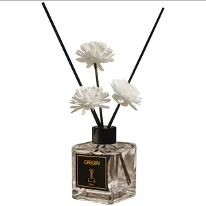 Bouteilles en verre carrées de fleur séchée d'huile de parfum d'arôme de parfum de décoration à la maison 50ml huiles de diffuseur de roseau