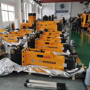 มอเตอร์/เครื่องยนต์ไฮดรอลิกเบรกเกอร์แบบกล่องรุ่น SB43 สำหรับรถขุดขนาด 6-9 ตัน รับประกัน 1 ปี บรรจุในลังไม้ พร้อมดอกสกัดขนาด 75 มม. - Product Image 1