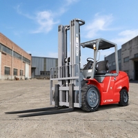 Montacargas Liftron CPD40D con Batería de Litio para Contratistas de Ingeniería y Logística Industrial